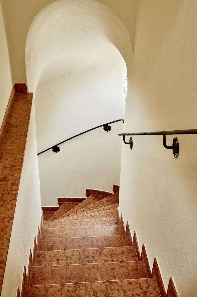 Family Duplex, 2 Bedrooms, 2 Bathrooms photo 3