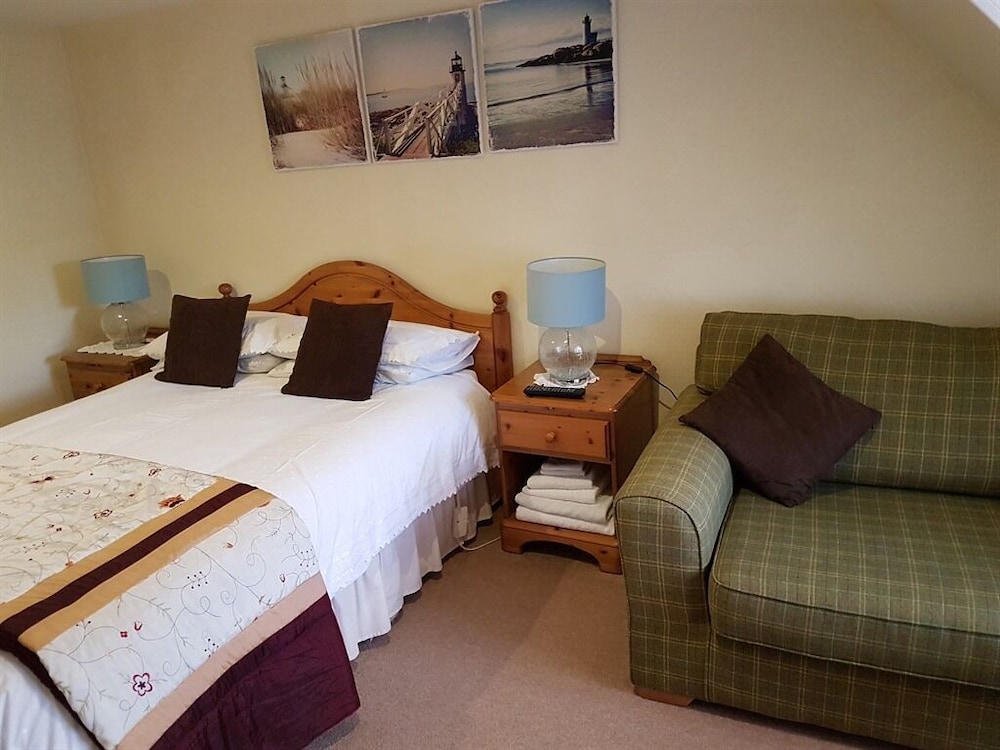 Standard Double Room, Private Bathroom (Breakfast Included) photo 2