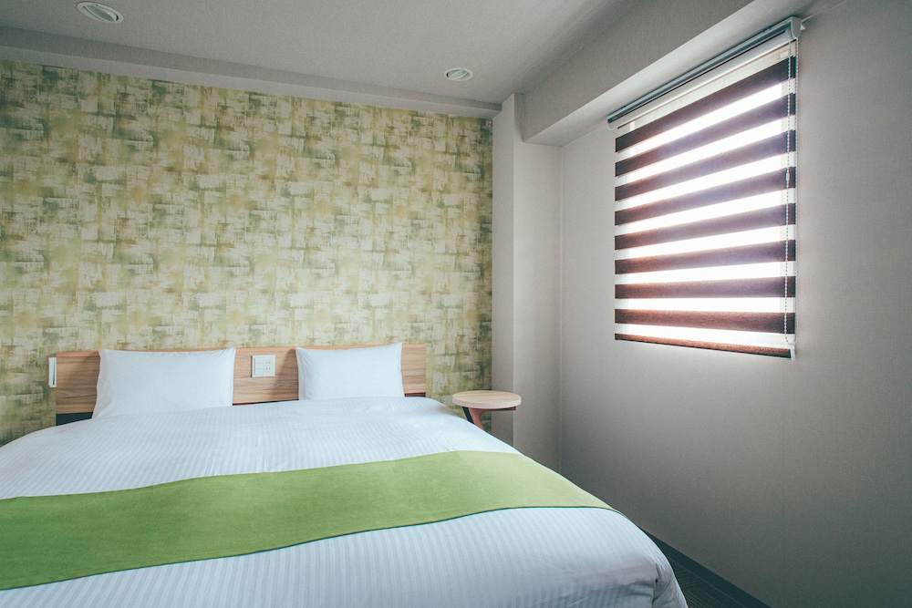 Double Room, Non Smoking - Photo 9
