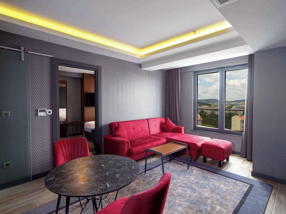Suite, 2 Bedrooms, Non Smoking, Kitchenette (Vista) - Photo 8