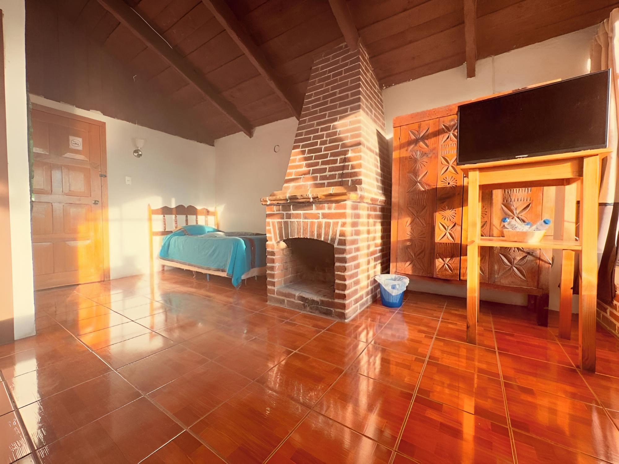 Gallery Room photo 3