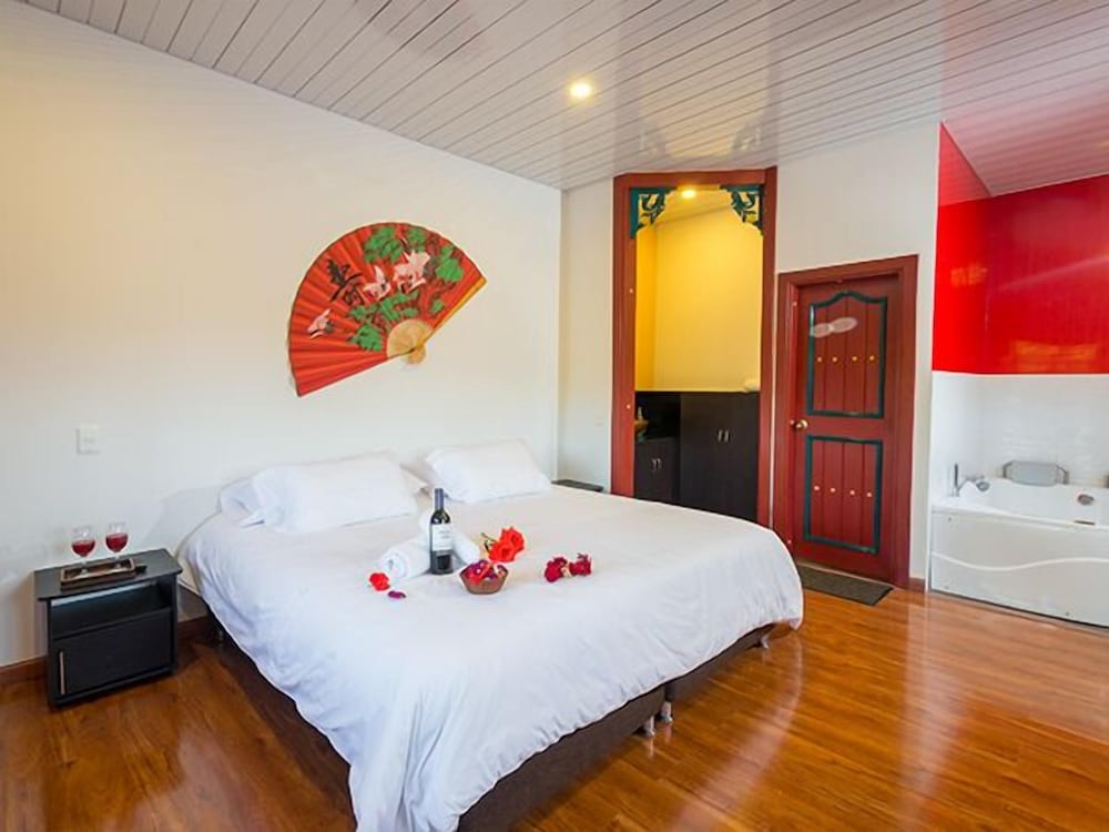 Honeymoon Double Room photo 1
