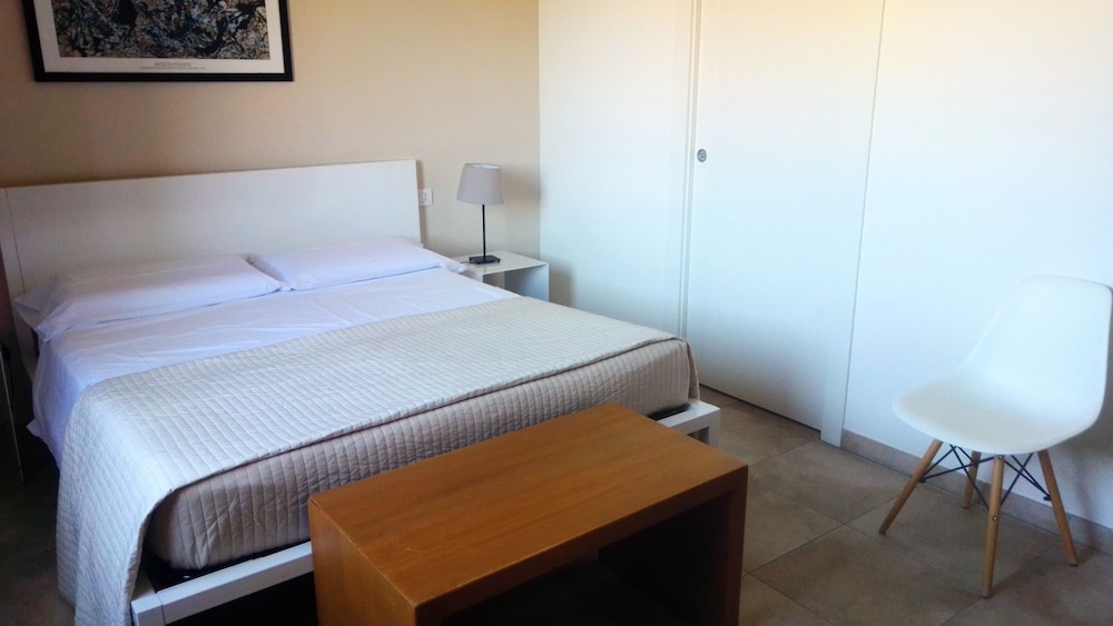 Deluxe Triple Room photo 3