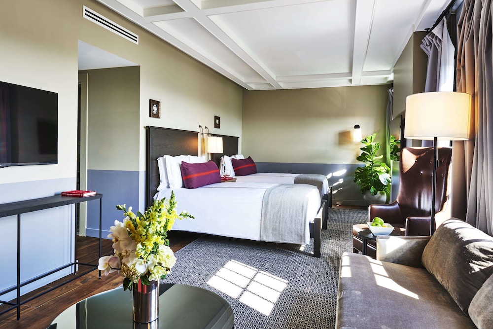 Suite, 2 Double Beds (Loft)