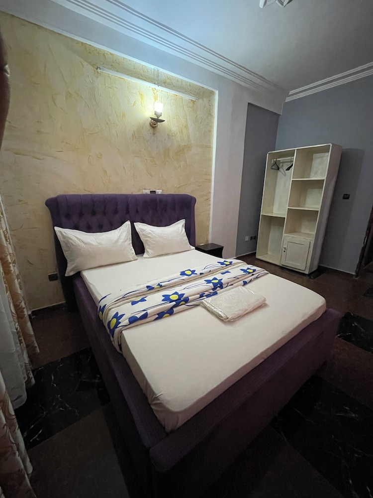 Premium Apartment, 2 Bedrooms, Balcony, Courtyard View