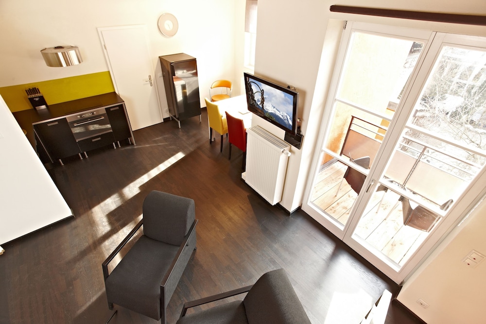 Apartment, 2 Bedrooms, Jetted Tub photo 1