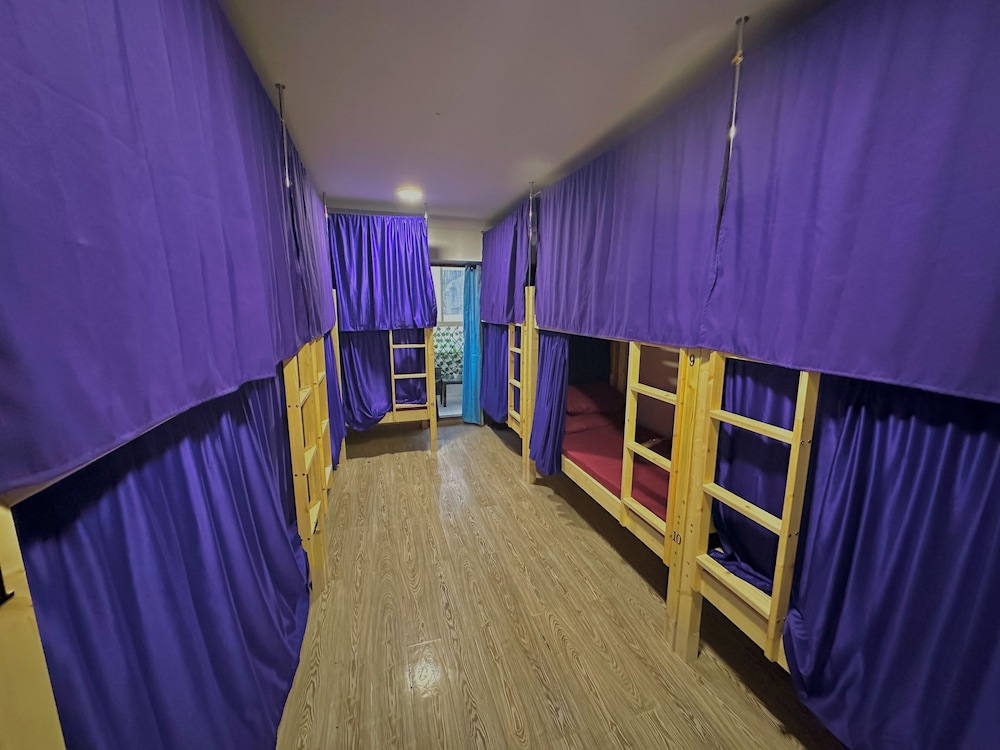 Standard Shared Dormitory, Men only, Partial Sea View photo 3
