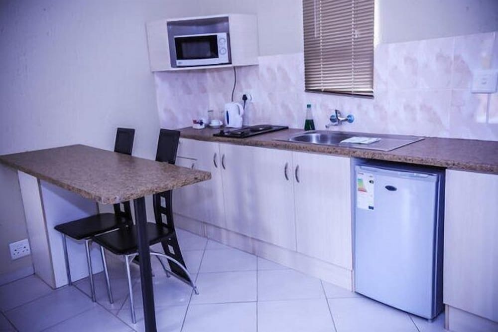 Self-catering Cottage photo 2