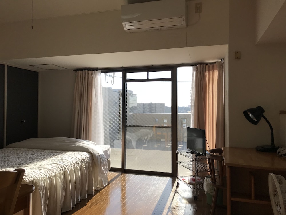 Wide Single Room photo 1