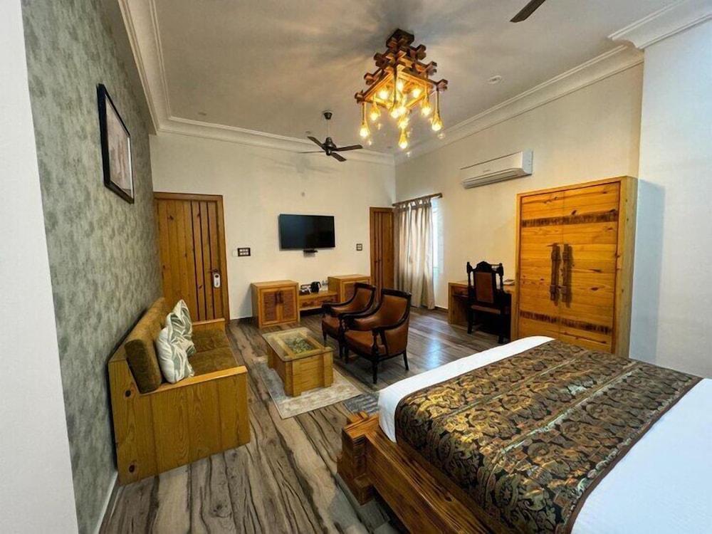 Executive Suite
