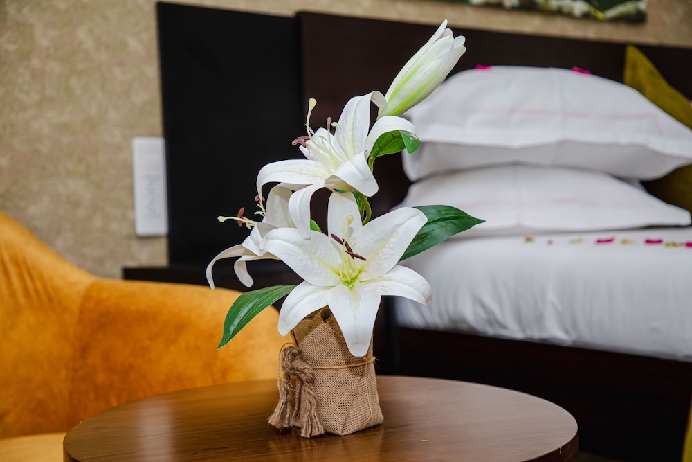 Executive Double Room, 1 Queen Bed, Pool View photo 3
