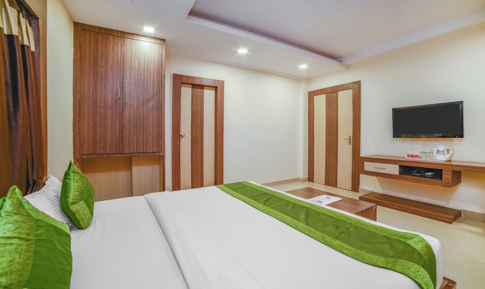 Classic Room, Non Smoking, City View photo 1