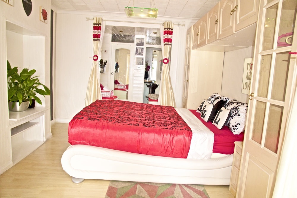 Deluxe Double Room, Ensuite photo 1