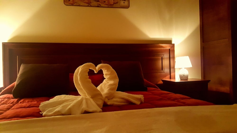 Classic Cottage, 1 Queen Bed with Sofa bed, Accessible, Non Smoking photo 3