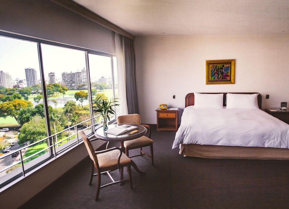 Grand Room photo 1