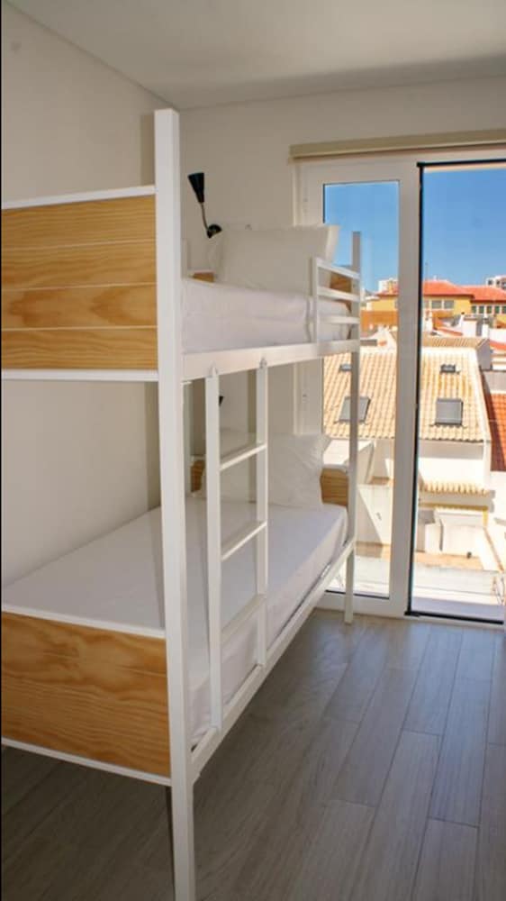 Basic Shared Dormitory, Mixed Dorm, Shared Bathroom (6 Beds) photo 1