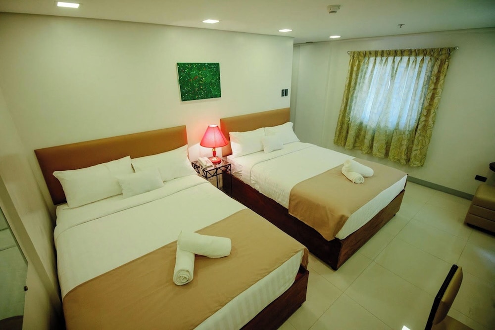 Quadruple Room - Photo 3
