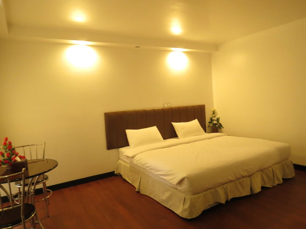 Premier Room