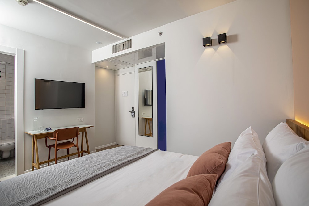 Classic Room - Photo 1