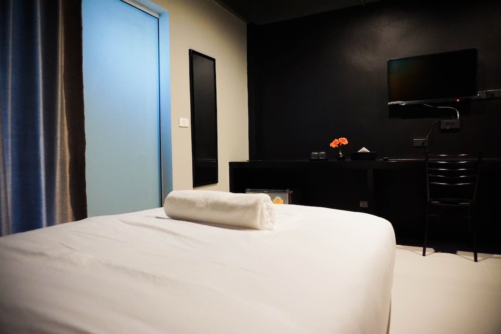 Deluxe Room, 2 Twin Beds, Non Smoking photo 3