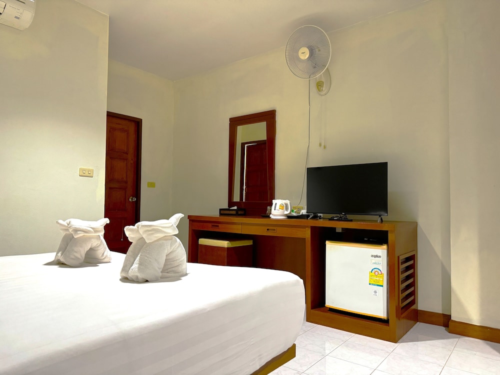 Standard Double Room, No Windows - Photo 7