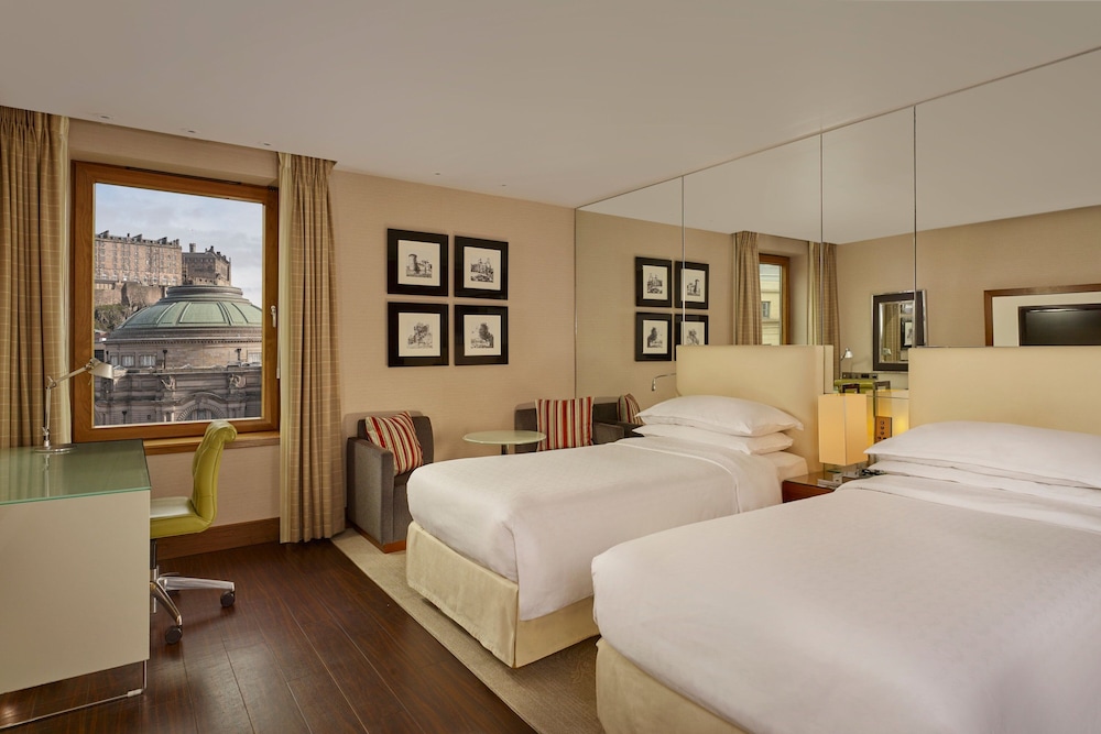 Room, 2 Twin Beds (View)