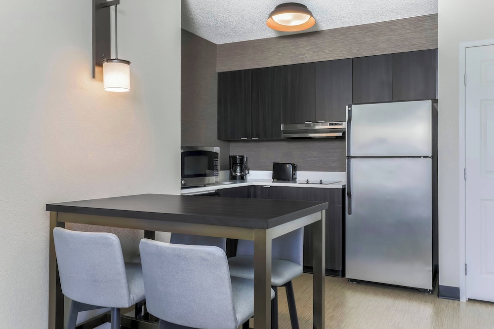 Suite, 1 Bedroom (Hearing Accessible)