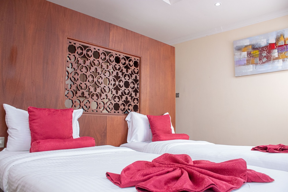 Deluxe Twin Room - Photo 6