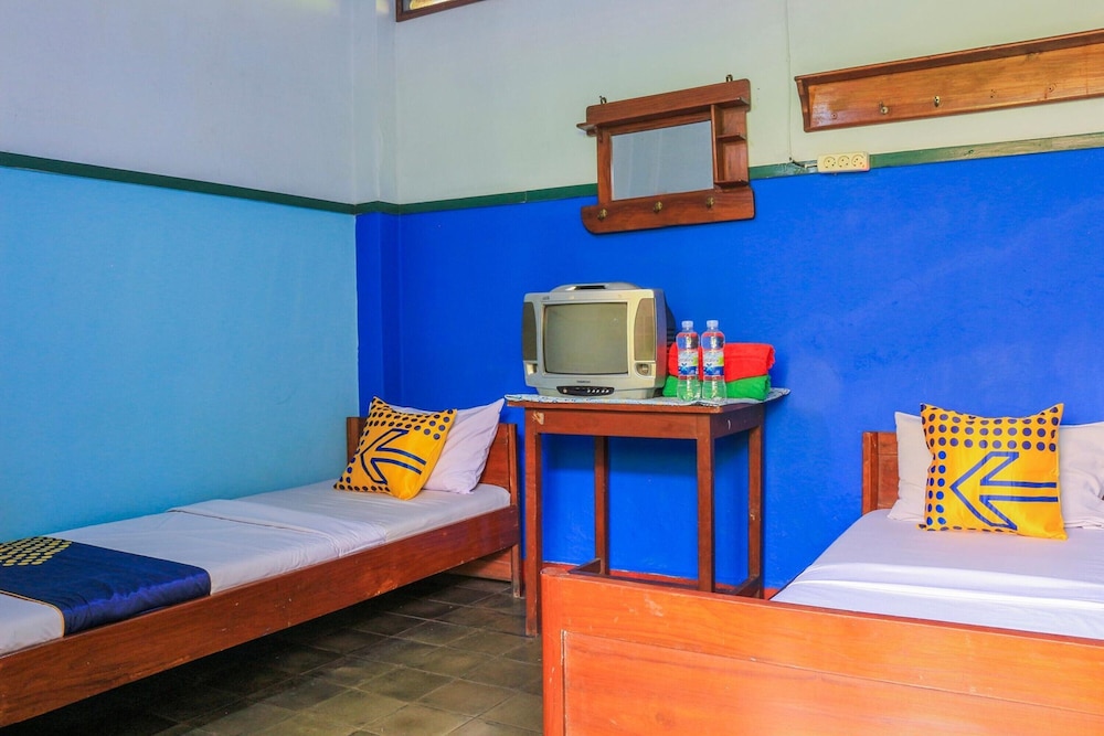 Economy Twin Room