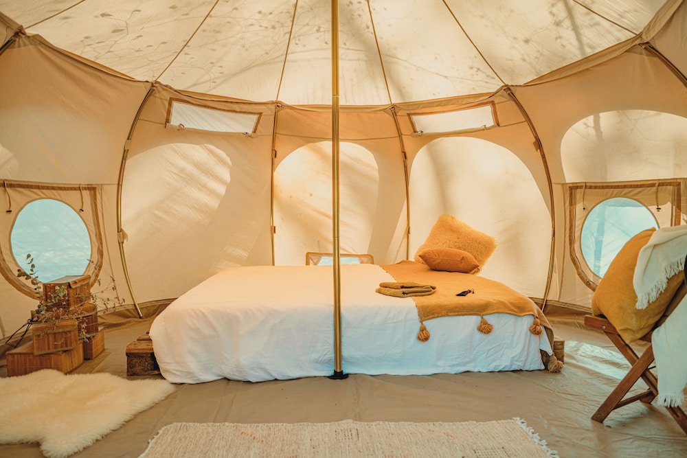 Tent, Park View photo 1