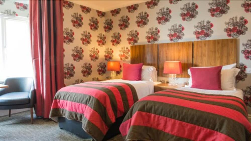 Standard Twin Room photo 2