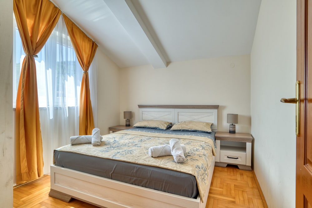 Panoramic Apartment - Photo 6