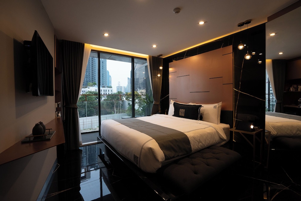 Premium Balcony with Smart iPad