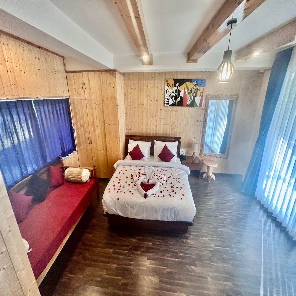 Premium room with forest view - Photo 3
