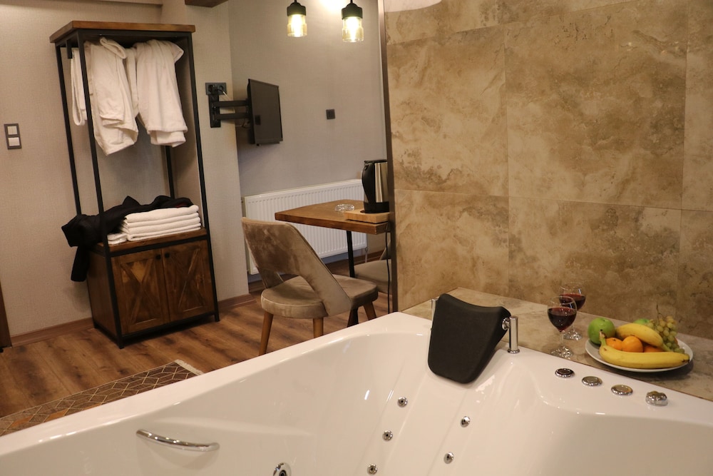 Deluxe Studio Suite, Smoking photo 1