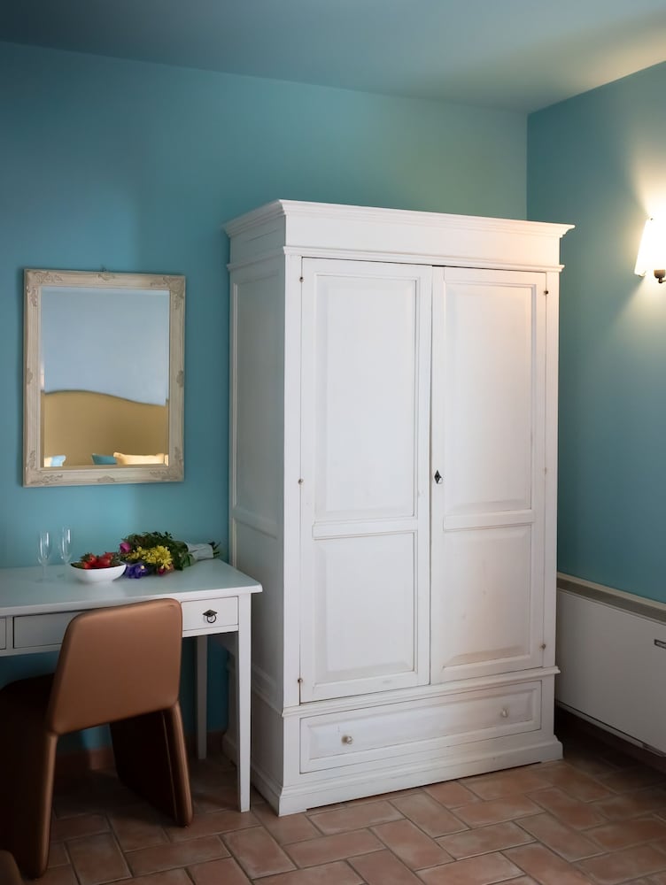 Comfort Apartment, 2 Bedrooms, Ground Floor (With Private Garden) - Photo 12