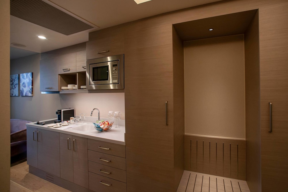 Loft, 1 Bedroom, City View