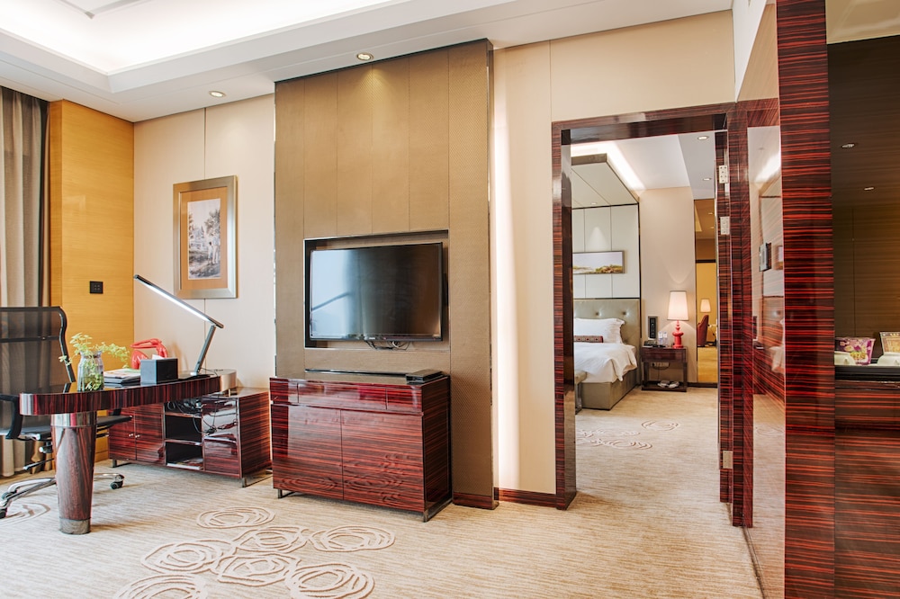 Executive Suite photo 2