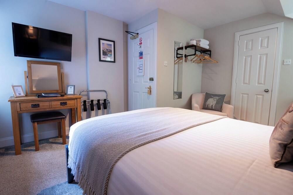 Standard Double Room, Ensuite photo 3