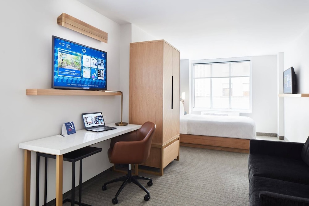 Suite (One Room)