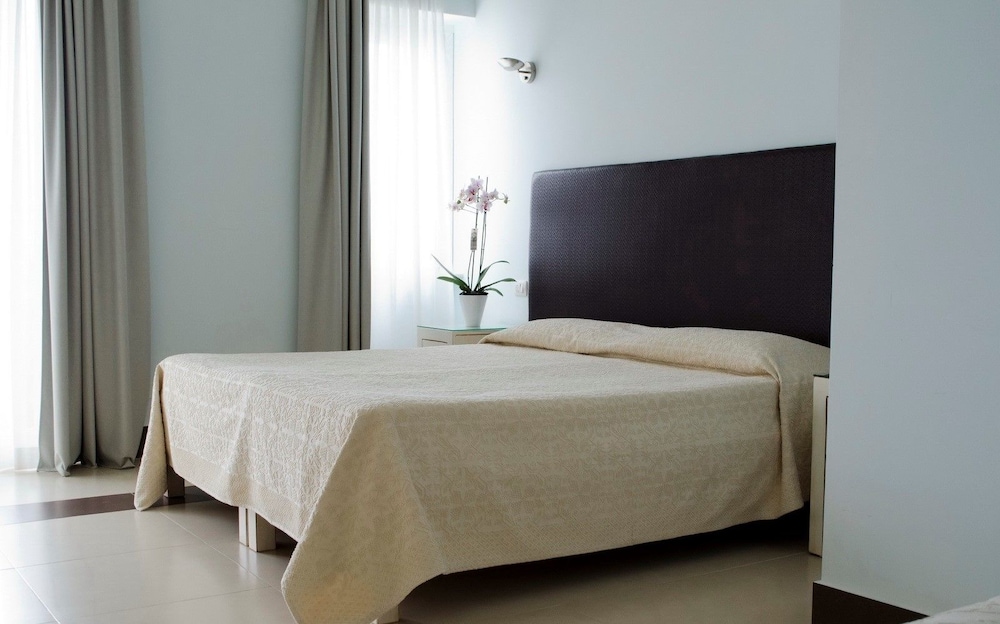Double Room, Garden View - Photo 1
