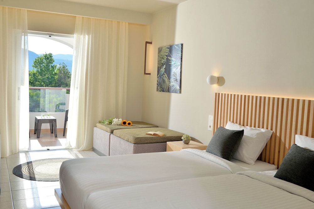 Family Apartment, 2 Bedrooms, Garden View