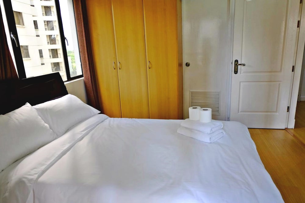 Condo, 2 Bedrooms photo 3