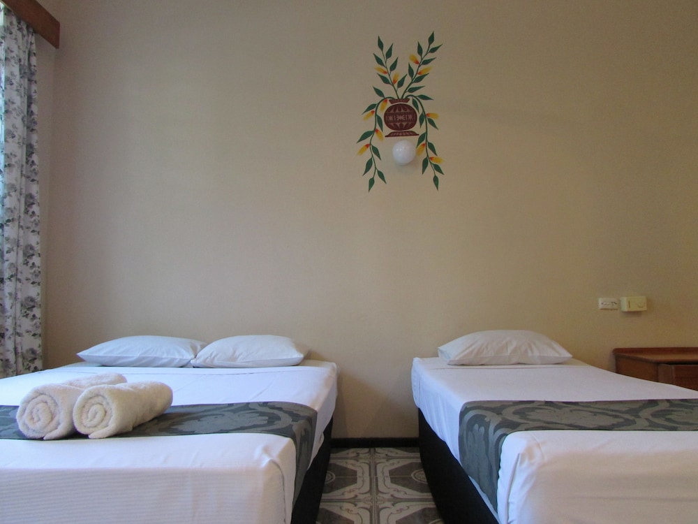 Air-Condition Poolside Suite photo 10