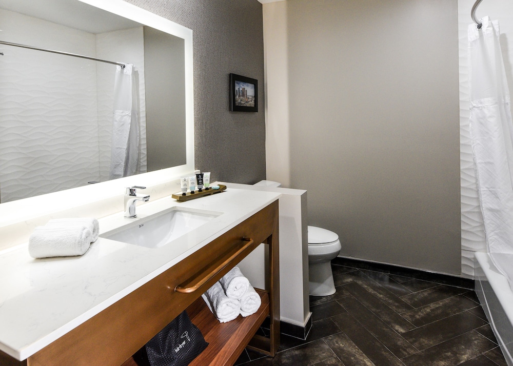 Room, 1 King Bed, Accessible