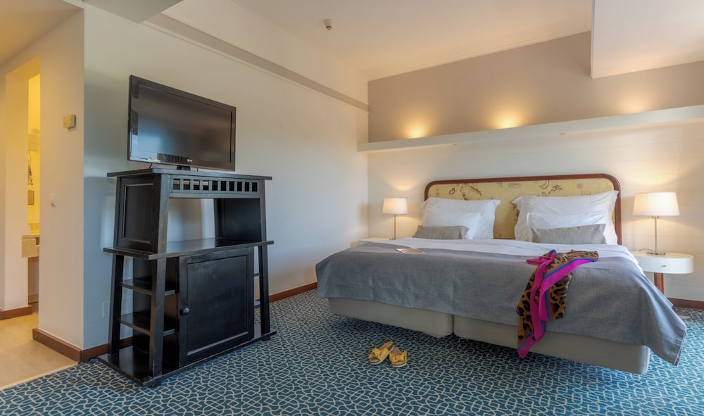 Superior Double or Twin Room, Garden View (Extra Bed)