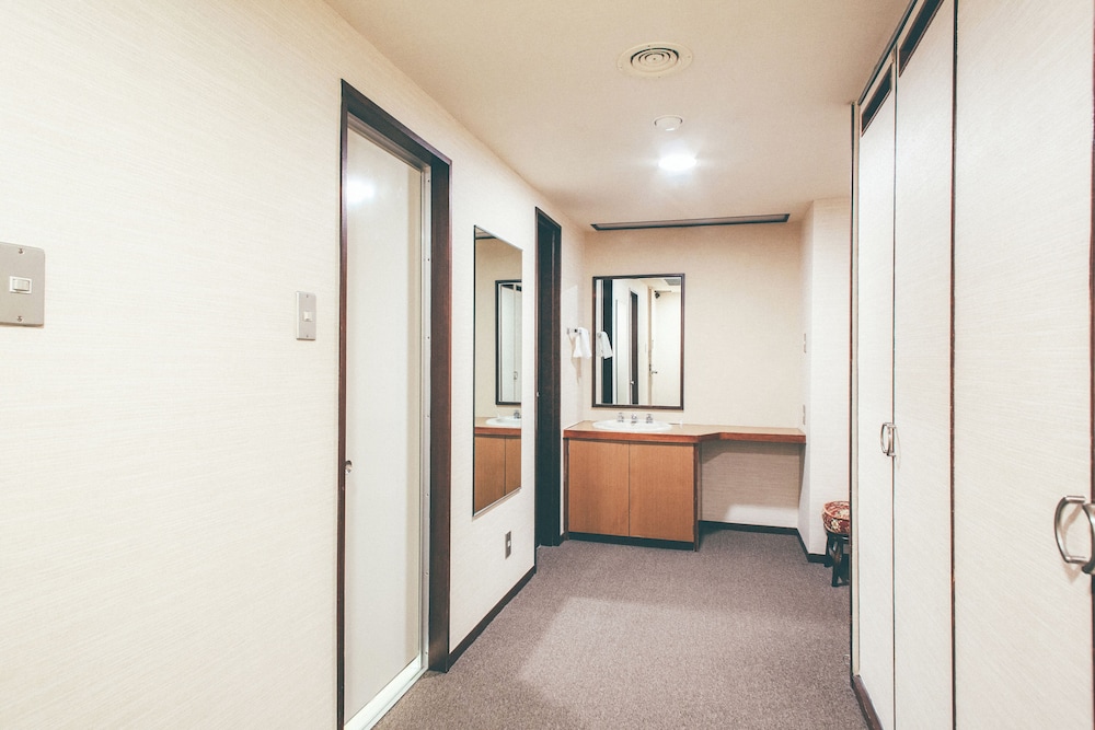 Japanese Western Room (2 Beds, 2 Futons), Non Smoking photo 2