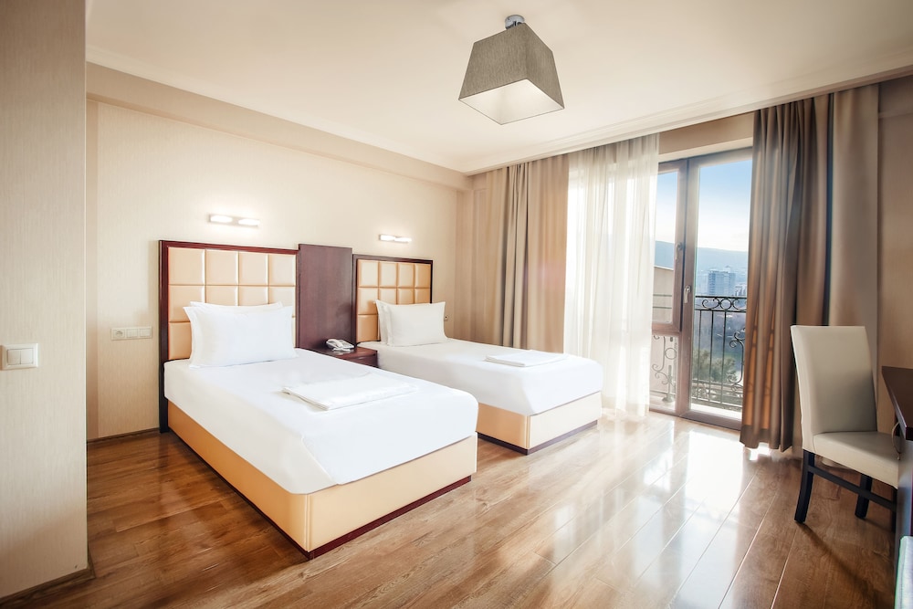 Double or Twin Room photo 1