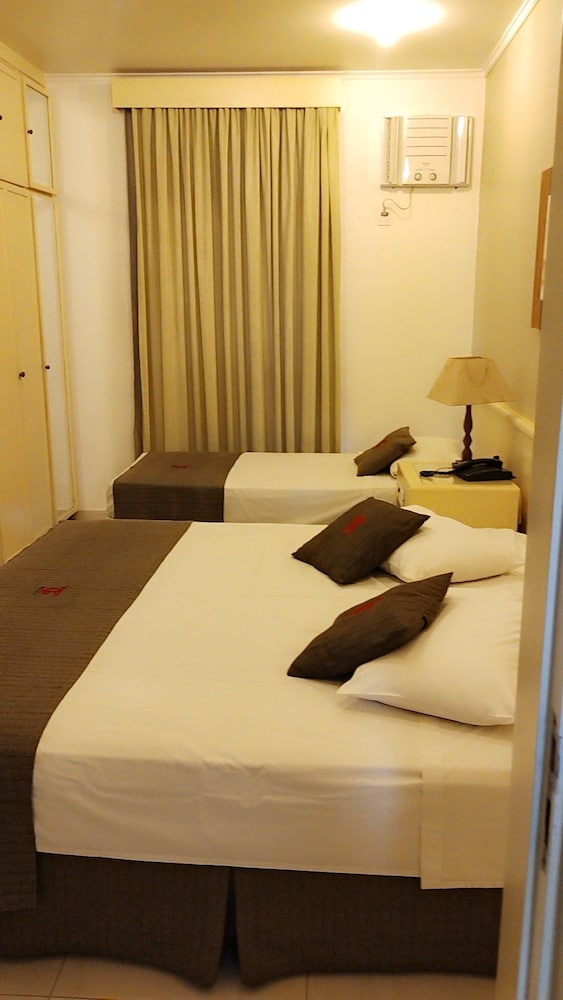 Standard Triple Room, Private Bathroom, Poolside