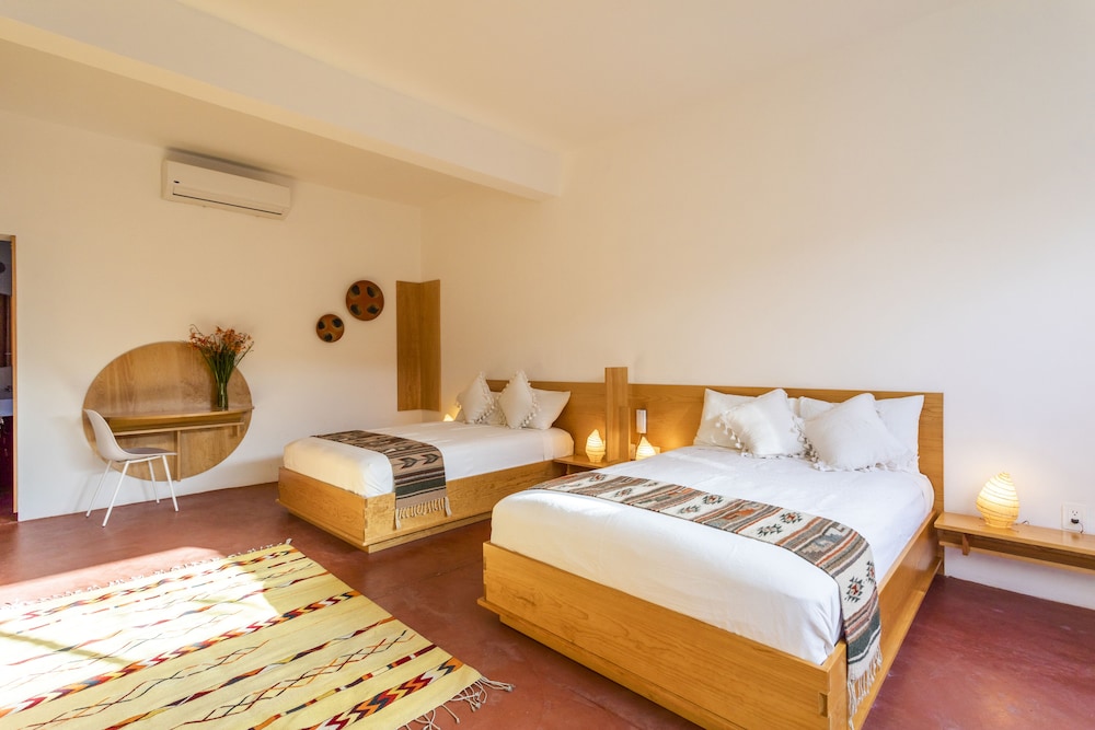 Classic Quadruple Room